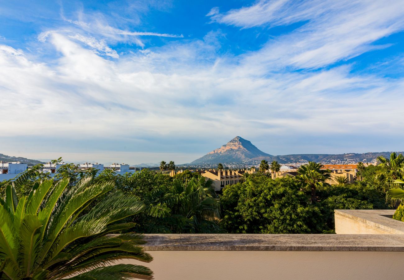 Apartment in Javea - Albamar Apartment Javea Arenal, with large Terraces, Solarium, AC and shared Pool