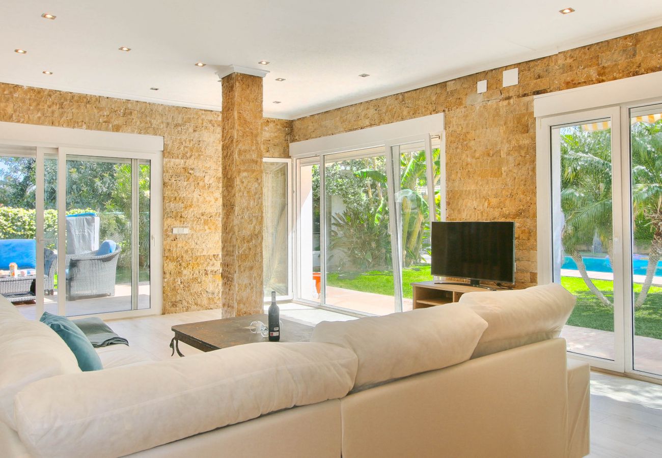 Villa in Denia - Modern villa in Las Rotas with air conditioning