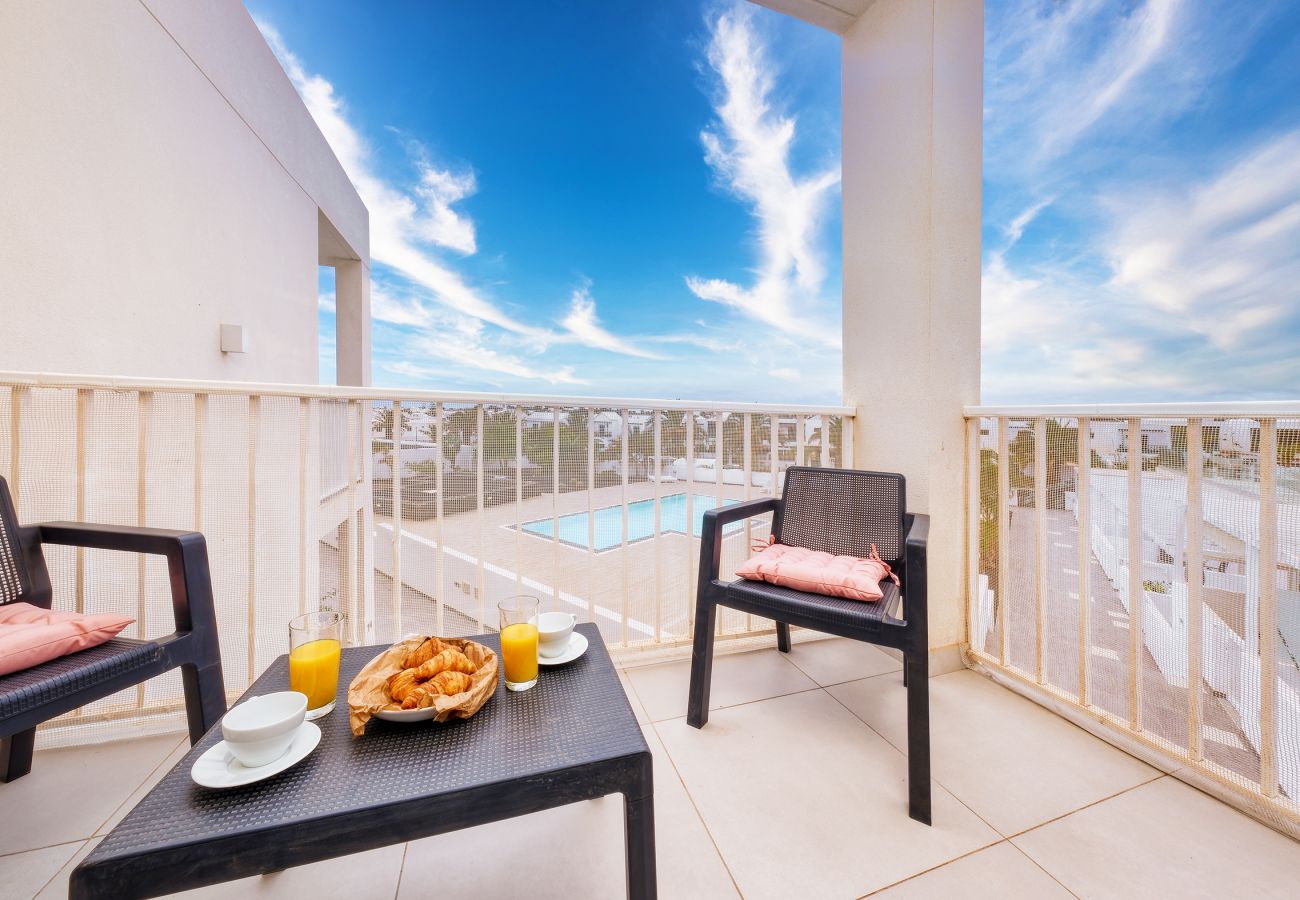 House in Costa Teguise - Sun Glow Senator- pool view 