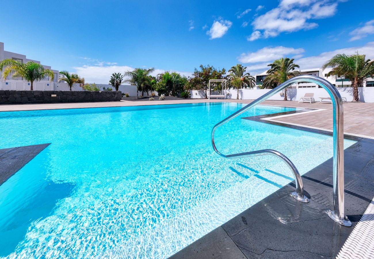 House in Costa Teguise - Sun Glow Senator- pool view 