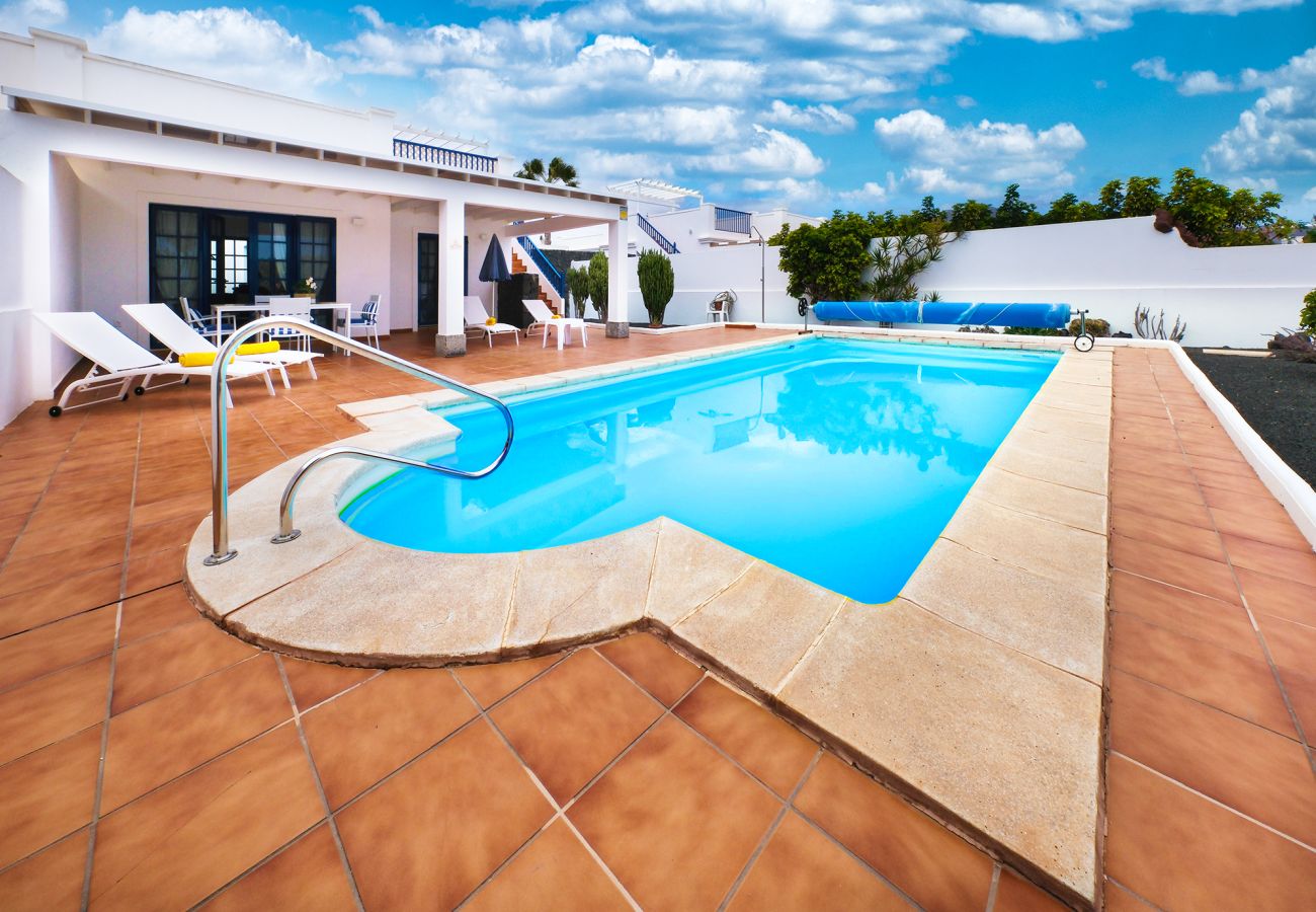 House in Playa Blanca - Casa La Traviata - Private Swimming Pool