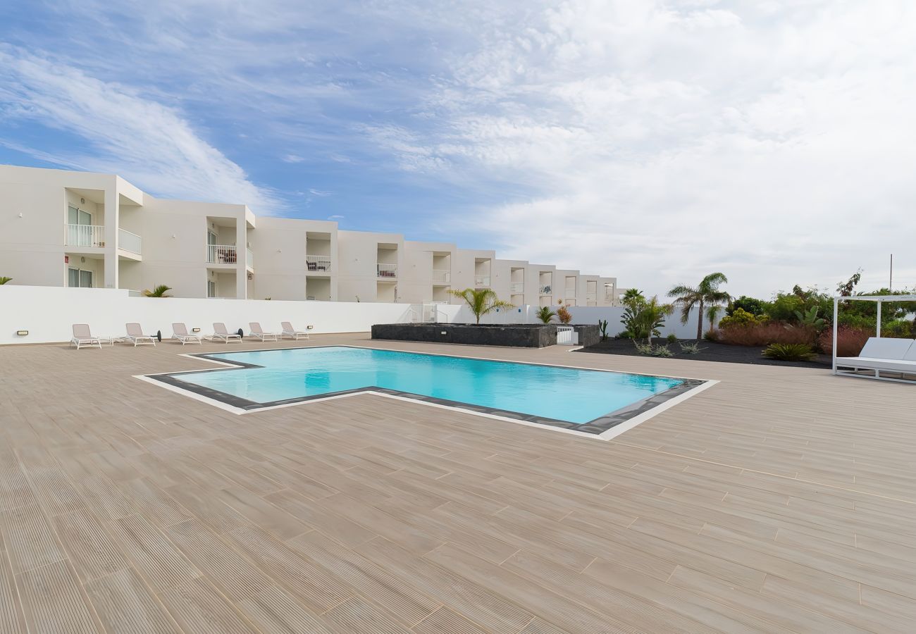 House in Costa Teguise - Senator Relaxing Escape-pool view