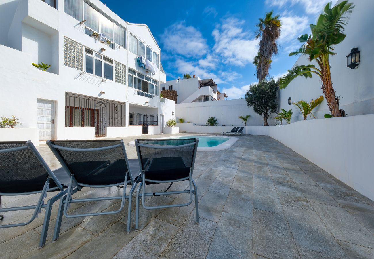 House in Arrecife - QUEEN VETUSTA -POOL VIEW 