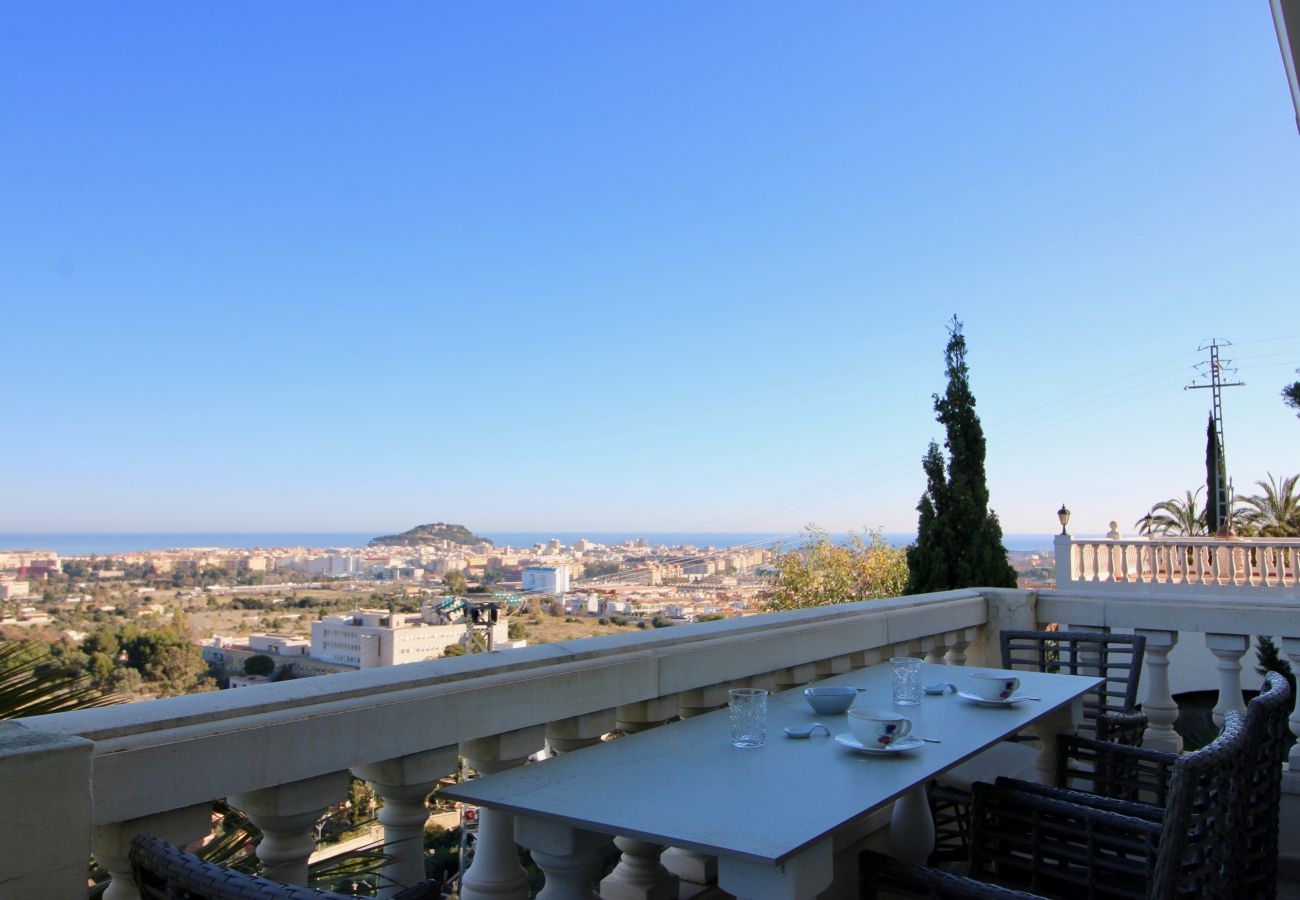 Villa à Denia - Villa avec vue sur la mer, air conditionné et piscine Marquesa CaMar 4 personnes