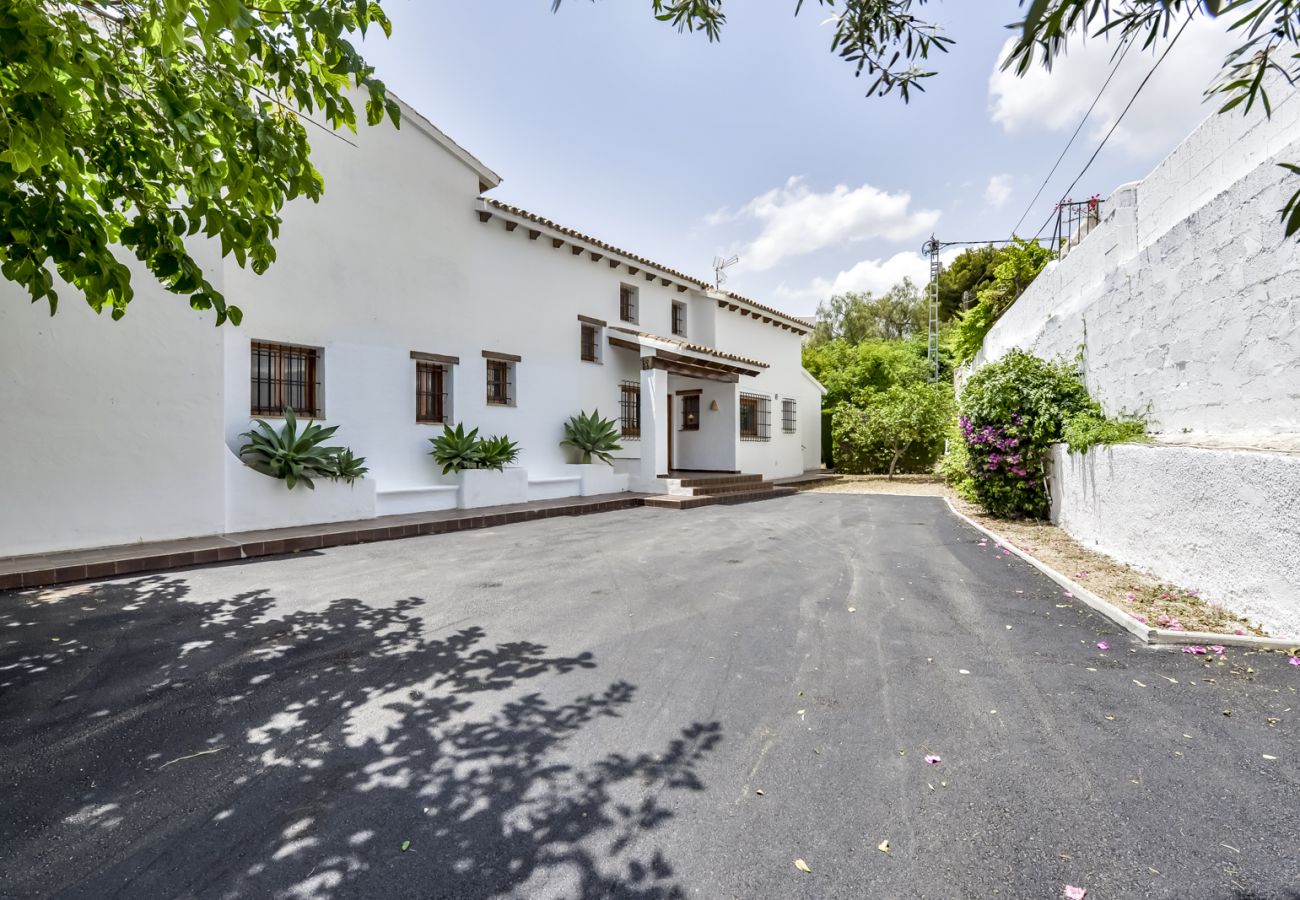 Villa à Moraira - Villa à louer à Moraira ANDURINA, pour 10 pax près de la mer et piscine privée