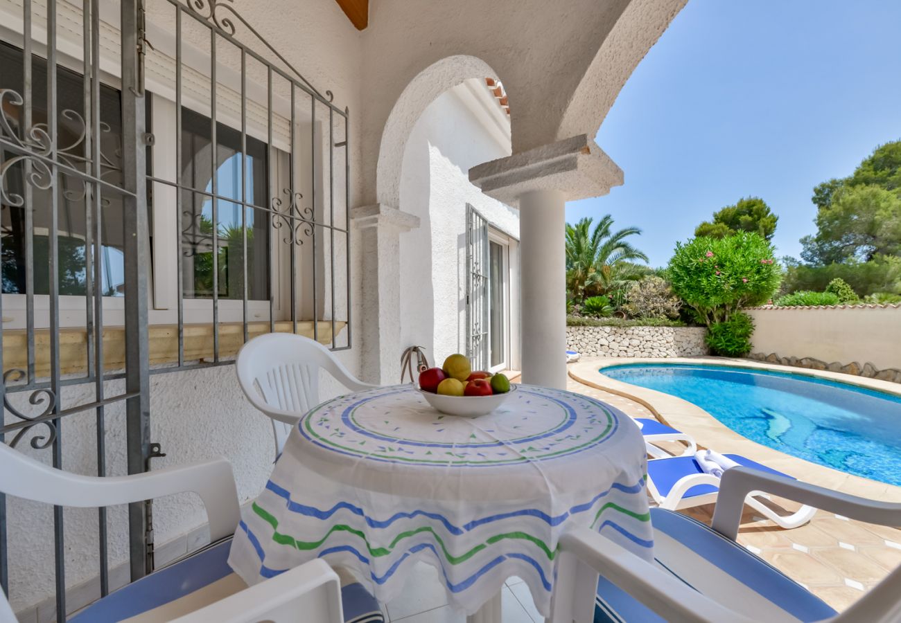 Villa à Moraira - SEBASTIAN, villa pour 4 pax à Moraira et piscine privée. wifi gratuit