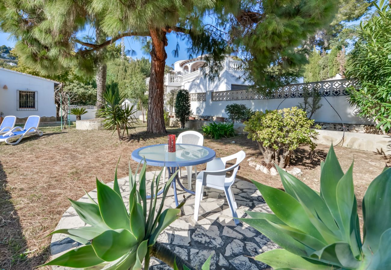 Villa à Moraira - Villa à louer à Moraira BENIALI, pour 6 pax avec piscine privée.