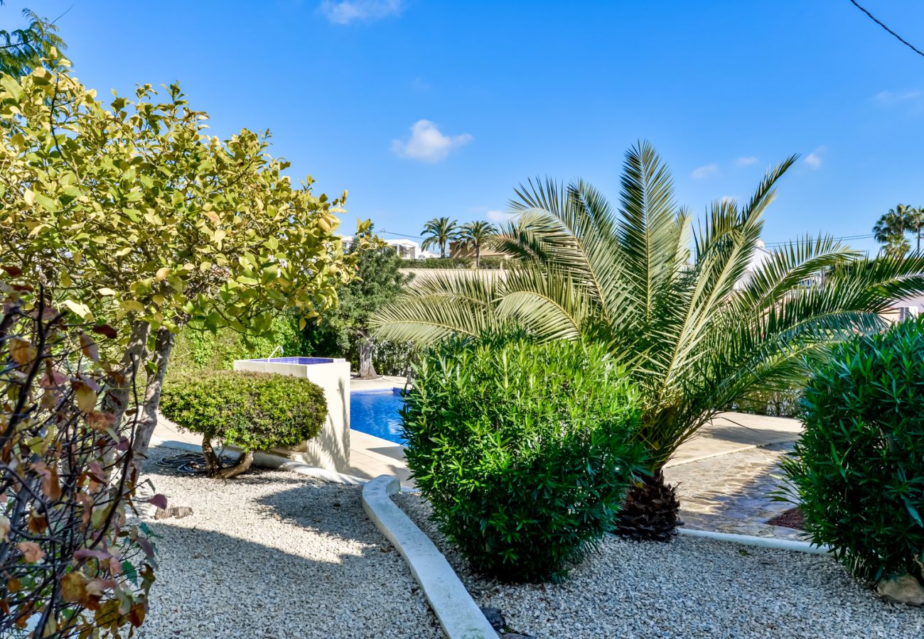 Bungalow à Moraira - MEU LAR, Bungalow confortable idéal pour les couples, près de la plage