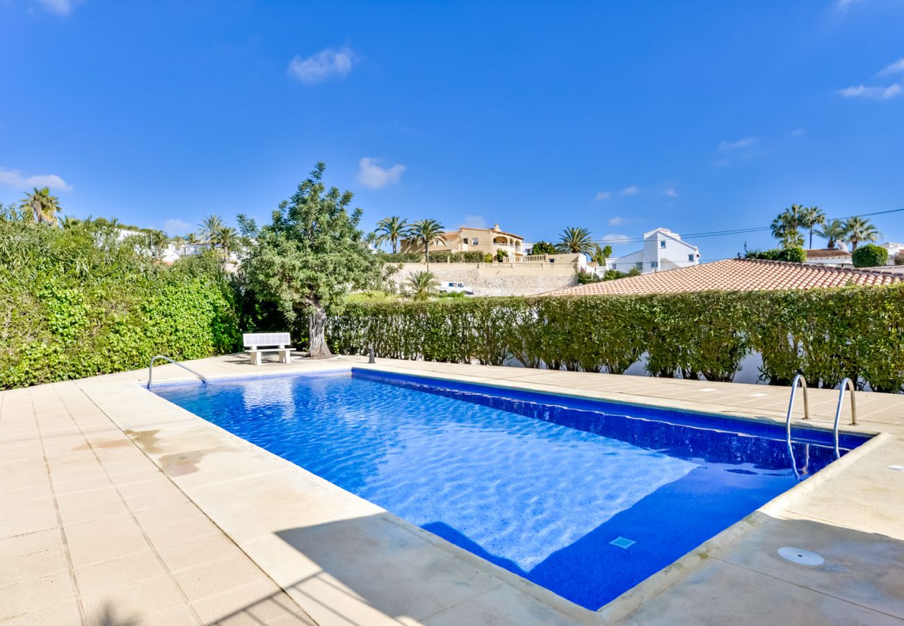 Bungalow à Moraira - MEU LAR, Bungalow confortable idéal pour les couples, près de la plage