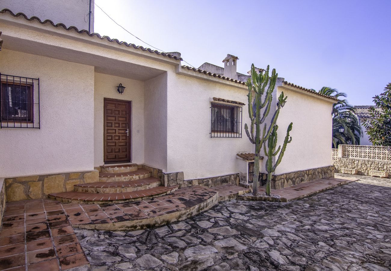 Villa à Benissa - MARINA, Villa avec vue privilégiée sur la mer a Benissa, WIFI gratuit