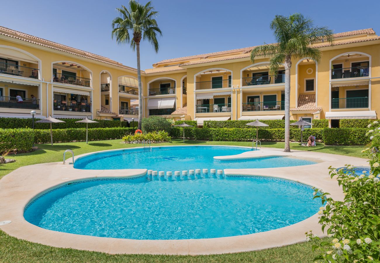 Appartement à Javea -  Luz de Javea I Apartment,  Élégant avec AC, Wifi, terrasse et piscine