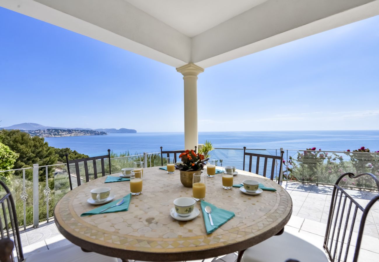 Villa à Benissa - RAPHAEL, Belle villa pour 6 pax avec vue spectaculaire sur la mer à Benissa.wifi gratuit