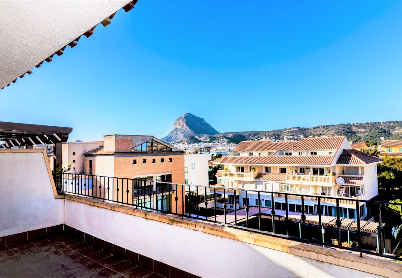 Appartement à Javea - Via Augusta II Duplex Penthouse Javea, avec Terrasse Ensoleillée et Piscine communautaire