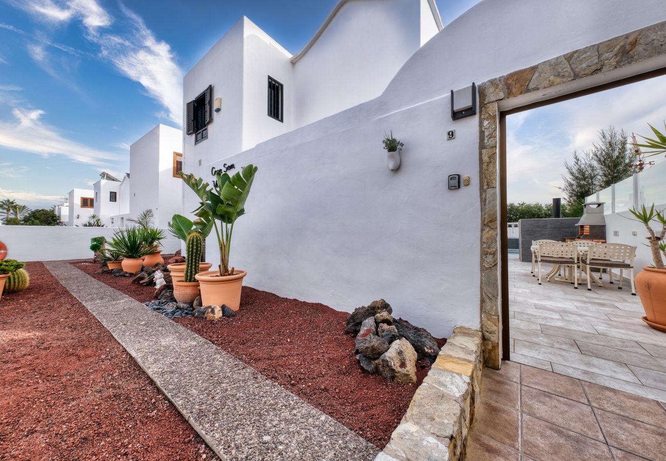 Villa à Puerto del Carmen - Fantastique villa avec piscine privée chauffée