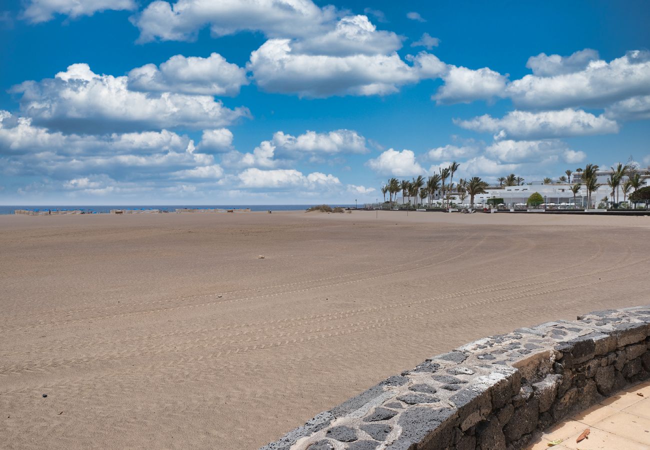 Maison à Puerto del Carmen - Casa Eva - 300m de la plage, piscine privée et wifi rapide