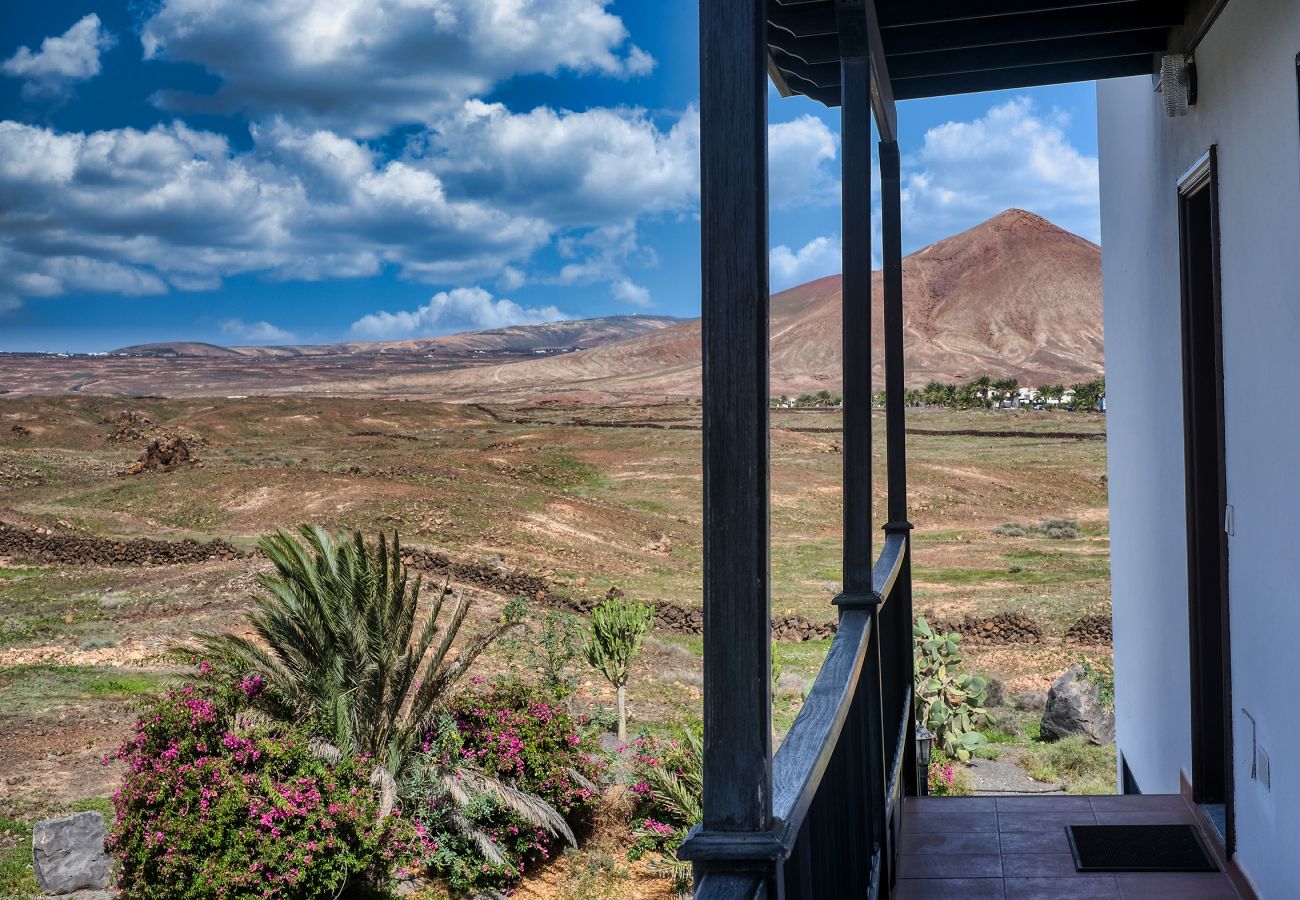 Maison à Costa Teguise - Casa Atlantida - Maison calme avec balcon et WiFi rápide