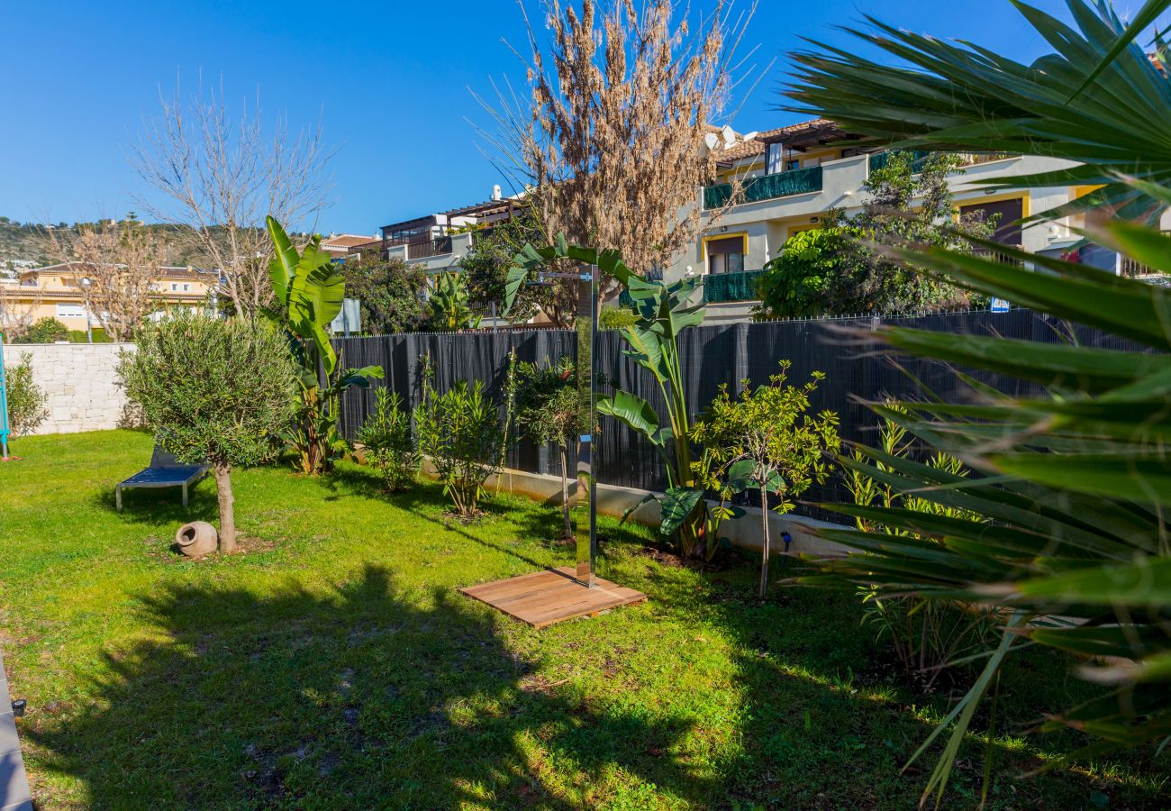 Appartement à Javea - Paraiso Verde Apartment Javea, Avec AC, Grande Terrasse, Jardin Privé et Piscine Communautaire 