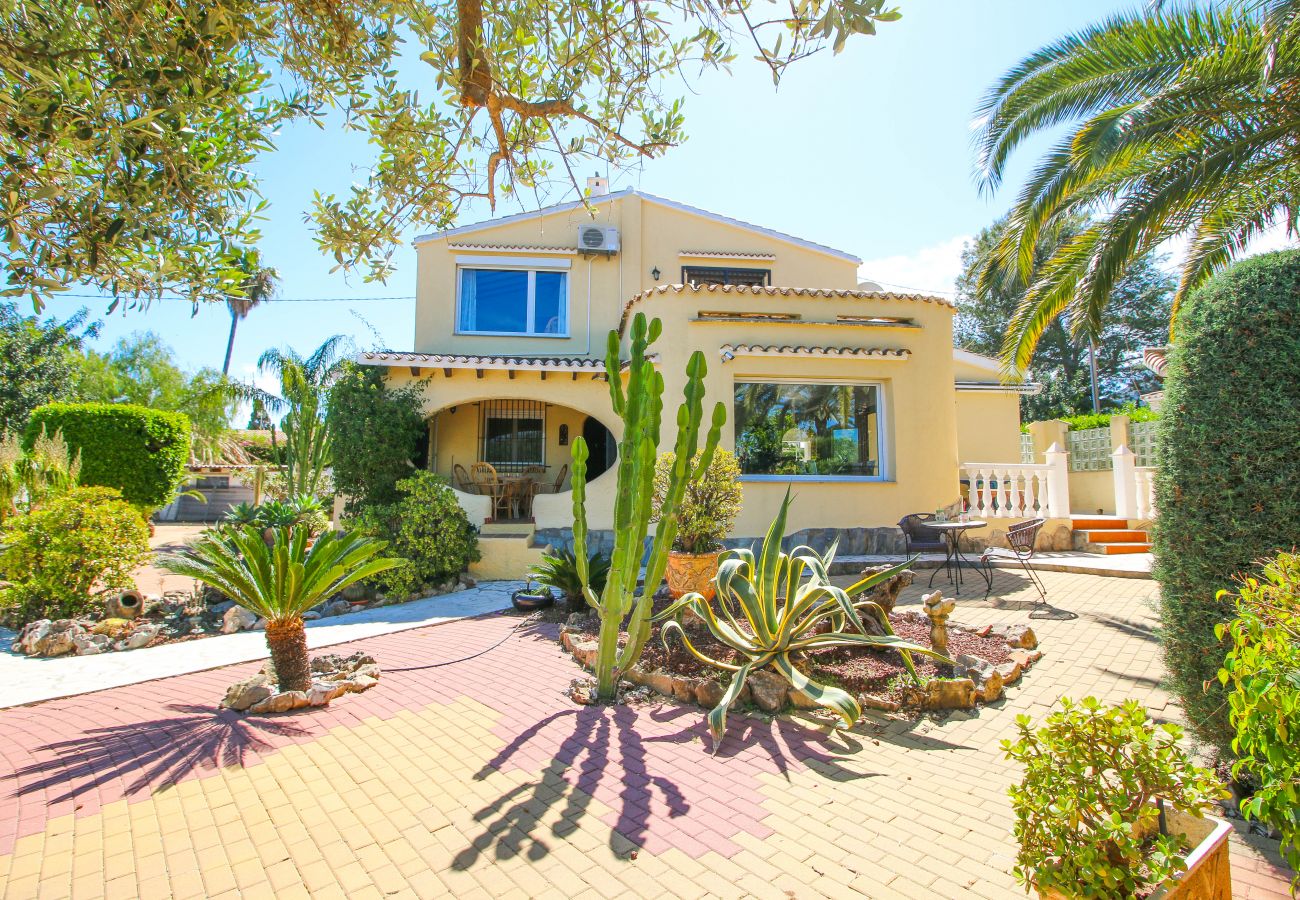 Villa à Denia - Villa avec piscine privée à Denia