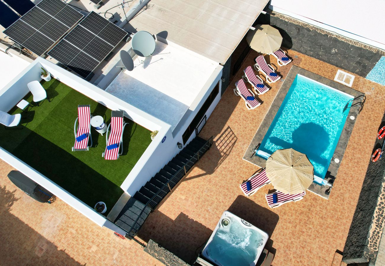 Villa à Playa Blanca - Villa Aurelia - Piscine privée et jacuzzi 