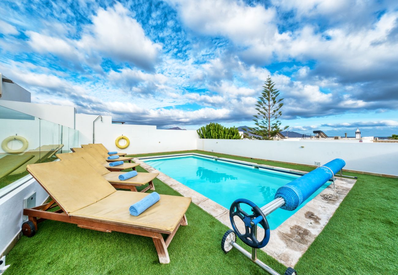 Maison à Playa Blanca - Casa Iria - 5 chambres, 3 salles de bain, terrasse avec piscine privée