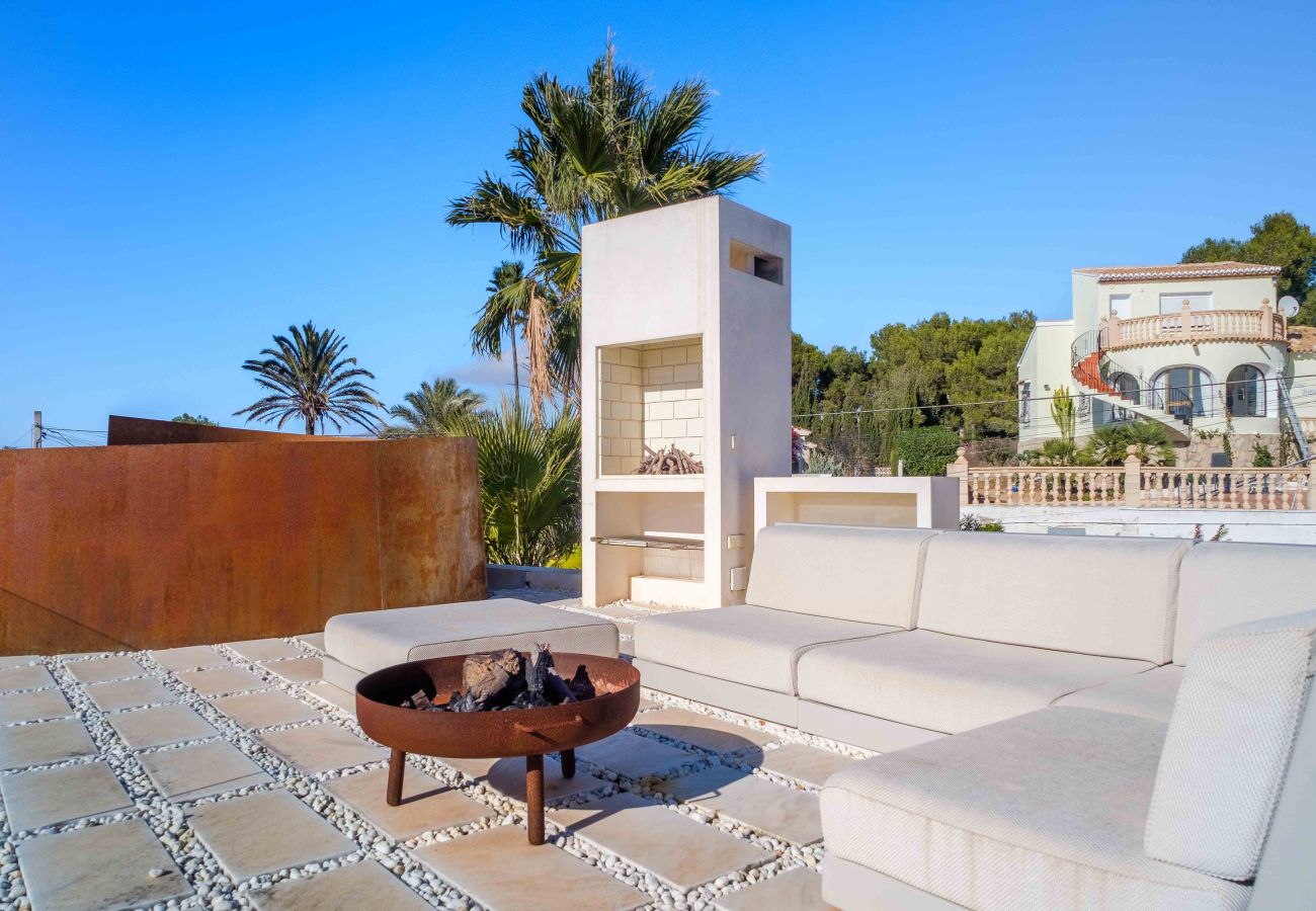 Villa à Javea - Villa Iris Javea, avec Piscine à Débordement et Vue sur la Mer