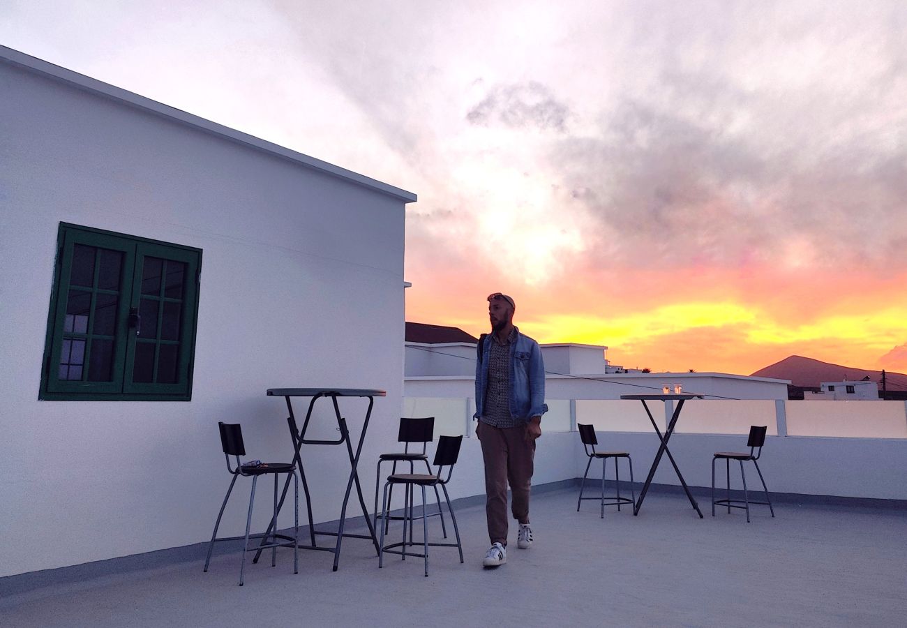 Chambres d'hôtes à Tinajo - Casa NoPasaNada, estudio La Graciosa Sea View